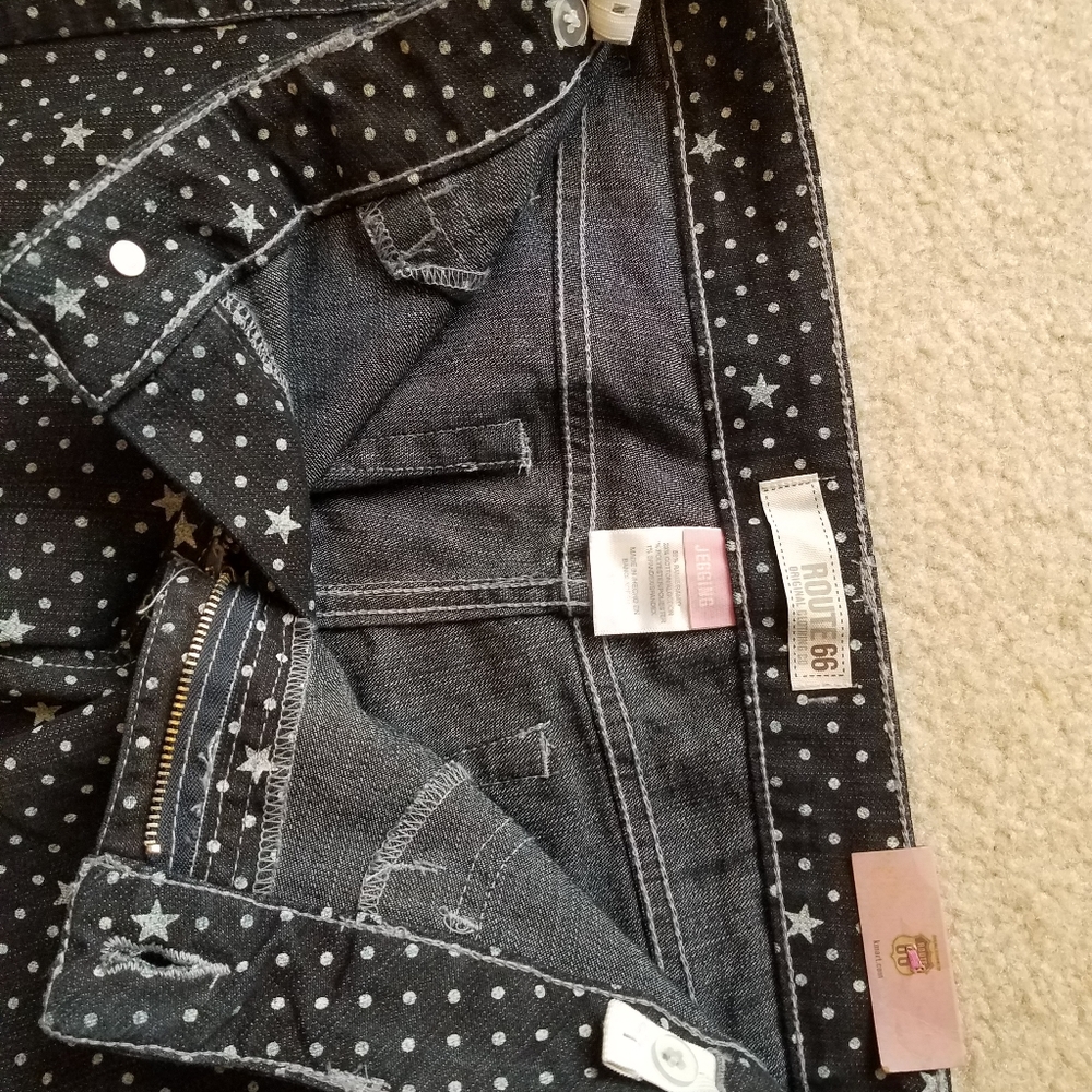 Dark Rinse Star Print Jeggings - Picture 4 of 5
